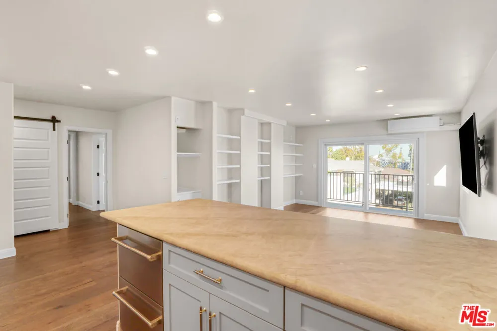 1230 Horn Avenue West Hollywood, CA 90069