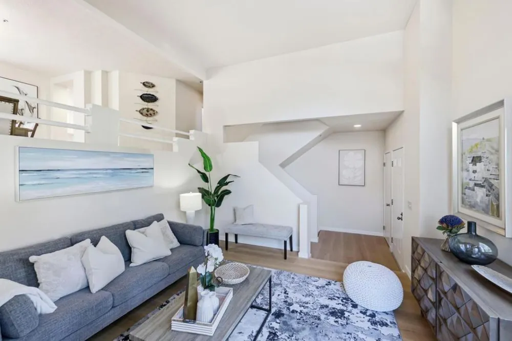 50 E Court Lane Foster City, CA 94404