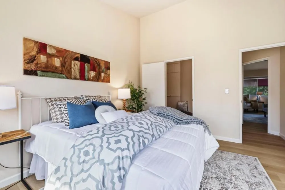 50 E Court Lane Foster City, CA 94404