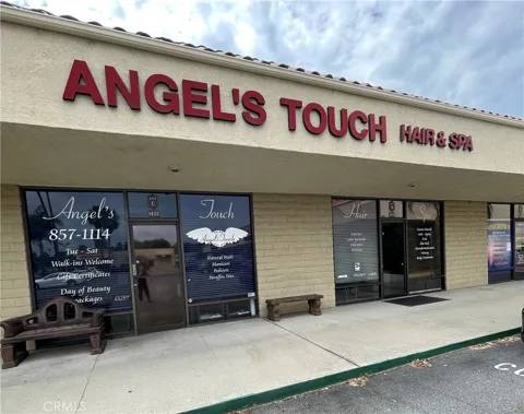 1433 E Route 66