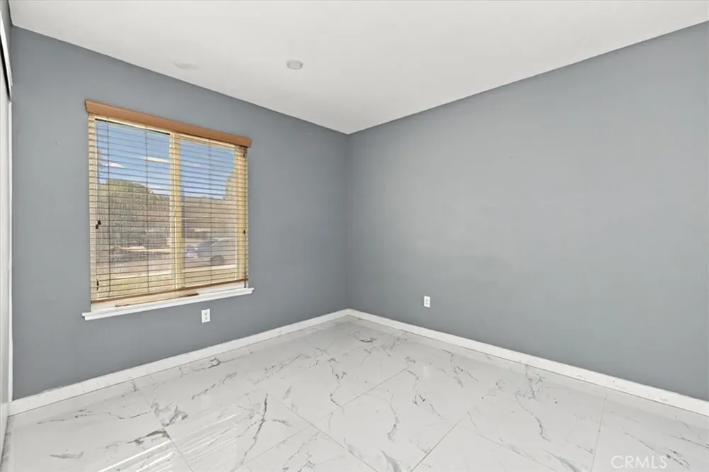 5985 Kitty Hawk Drive Riverside, CA 92504
