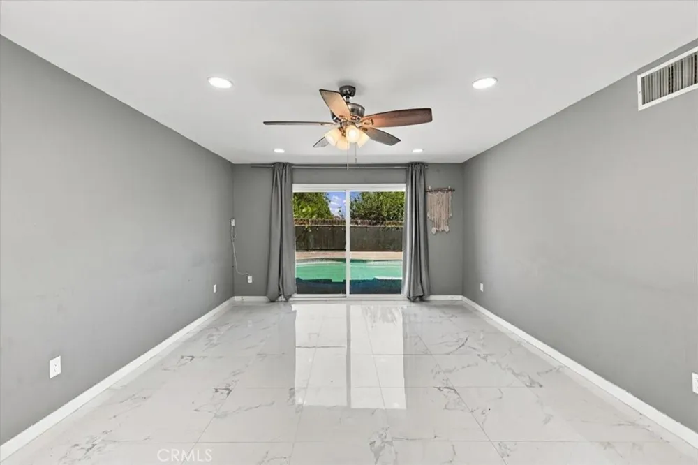 5985 Kitty Hawk Drive Riverside, CA 92504