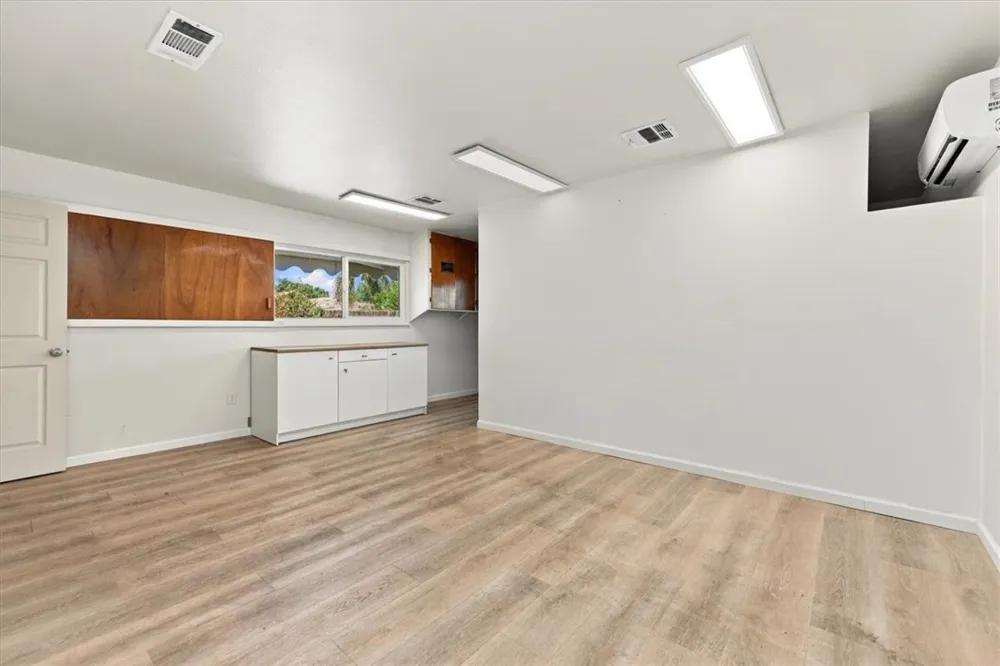 5985 Kitty Hawk Drive Riverside, CA 92504