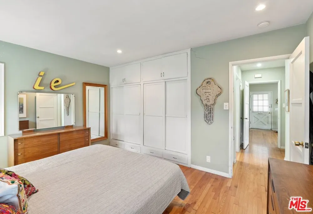 3414 Fay Avenue Culver City, CA 90232