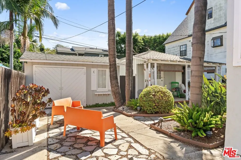 3414 Fay Avenue Culver City, CA 90232