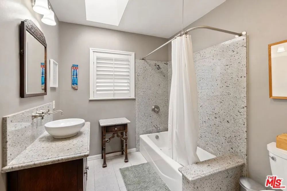 3414 Fay Avenue Culver City, CA 90232