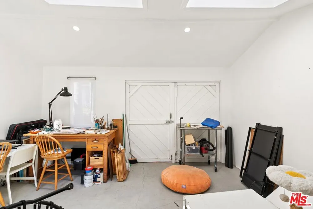 3414 Fay Avenue Culver City, CA 90232