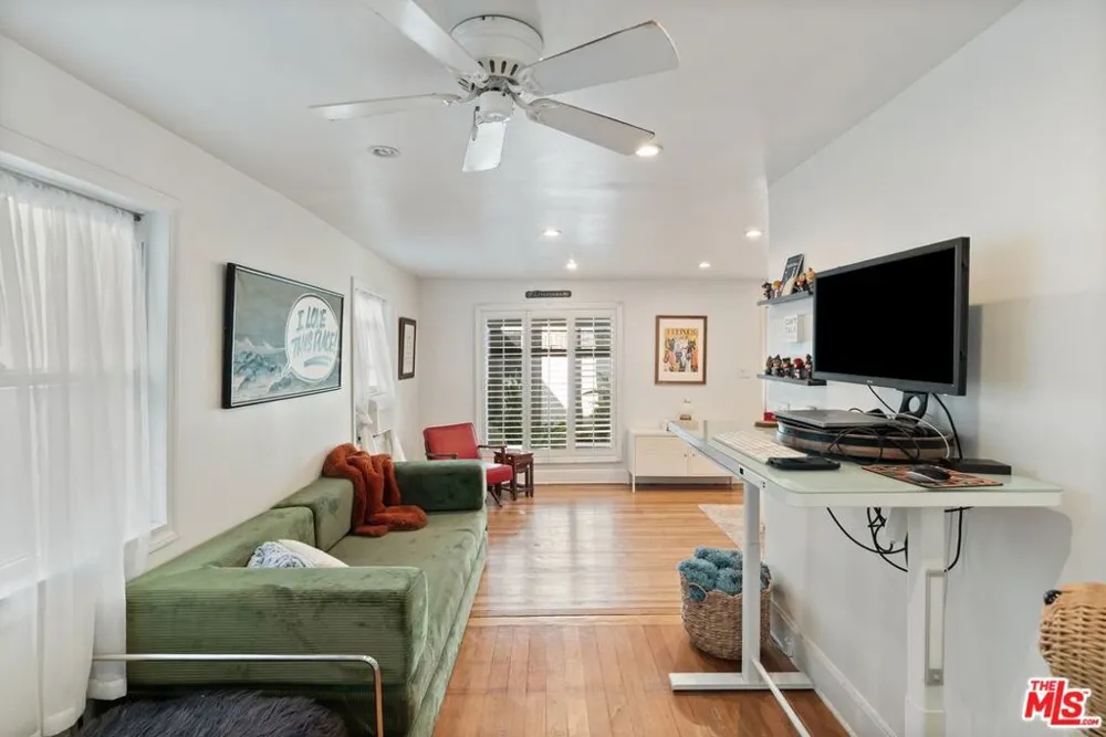 3414 Fay Avenue Culver City, CA 90232