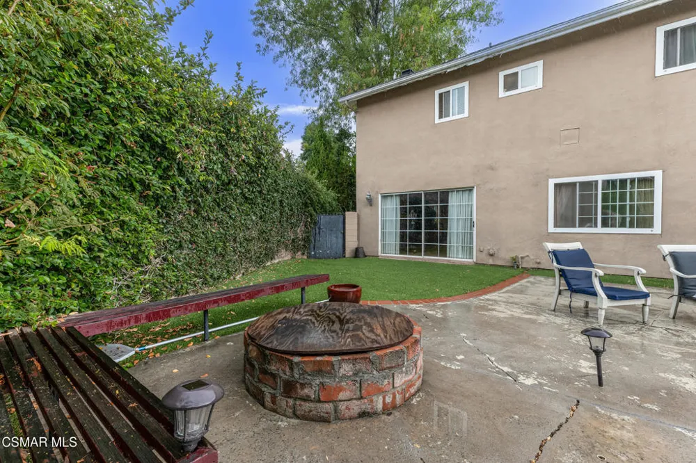 6108 Kentland Avenue Woodland Hills, CA 91367
