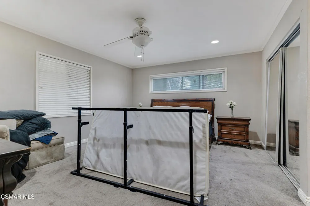 6108 Kentland Avenue Woodland Hills, CA 91367