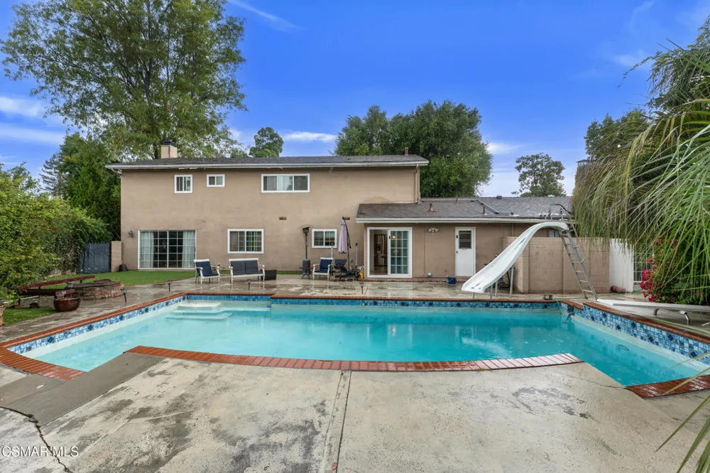 6108 Kentland Avenue Woodland Hills, CA 91367