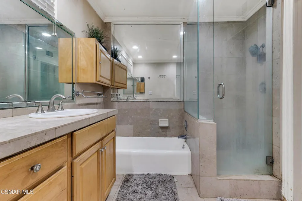 6108 Kentland Avenue Woodland Hills, CA 91367