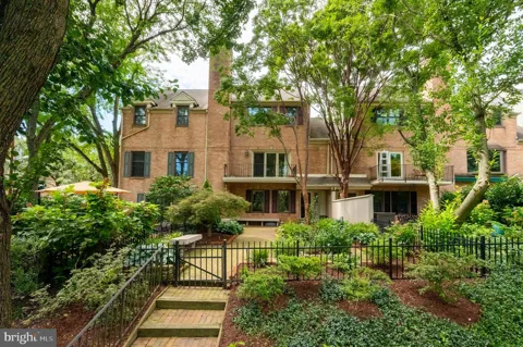 1904 ACADEMY PLACE