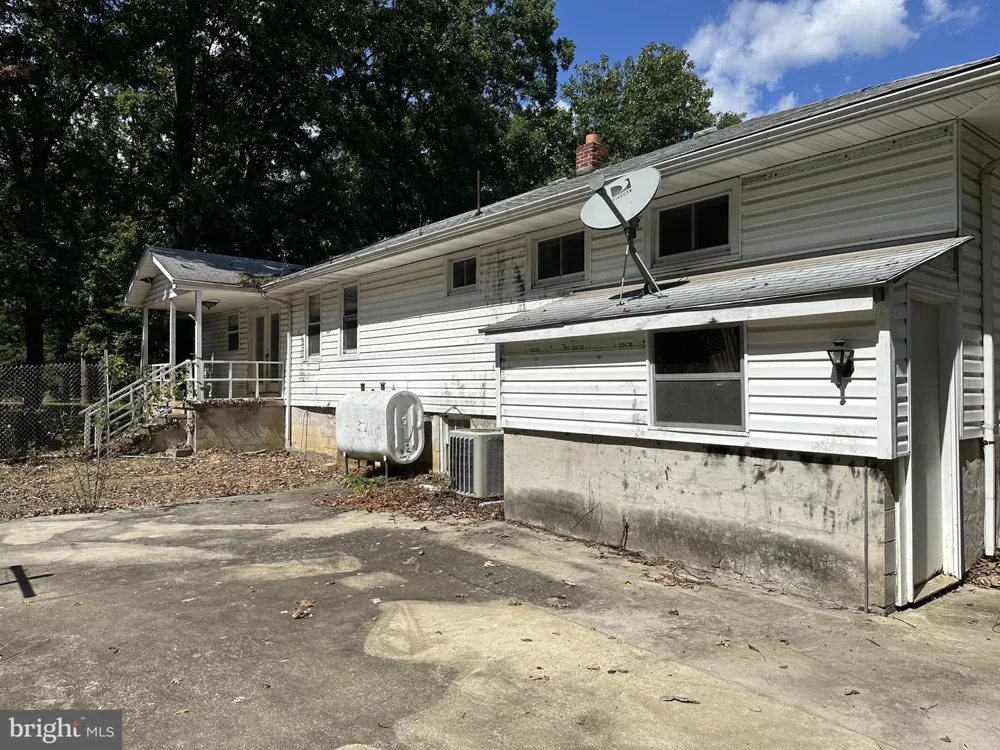 21420 BURKE HILL ROAD Mccoole, MD 21562