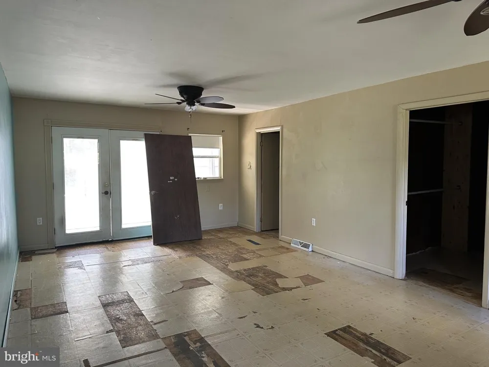 21420 BURKE HILL ROAD Mccoole, MD 21562