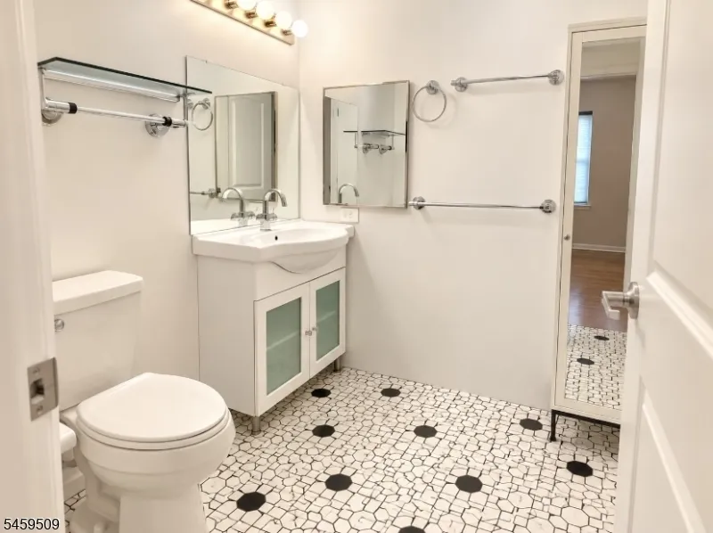 92 Willow St #3 Unit 3 Bloomfield, NJ 07003
