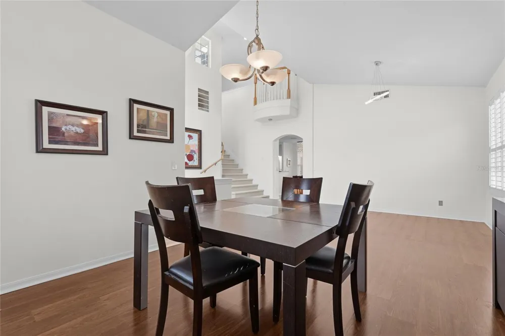 1729 PINYON PINE DR Sarasota, FL 34240