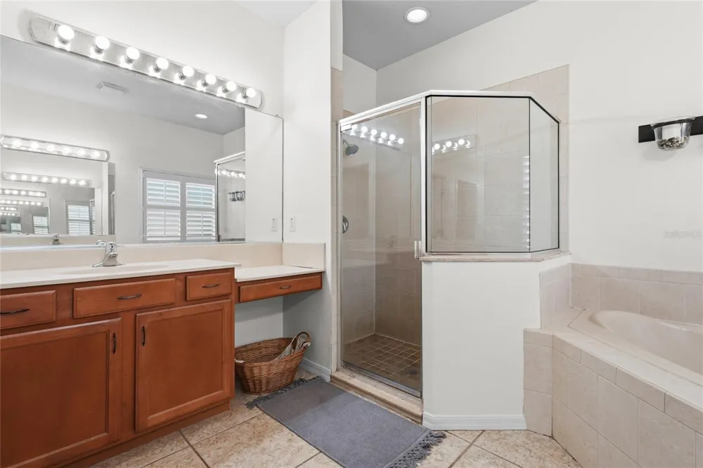 1729 PINYON PINE DR Sarasota, FL 34240