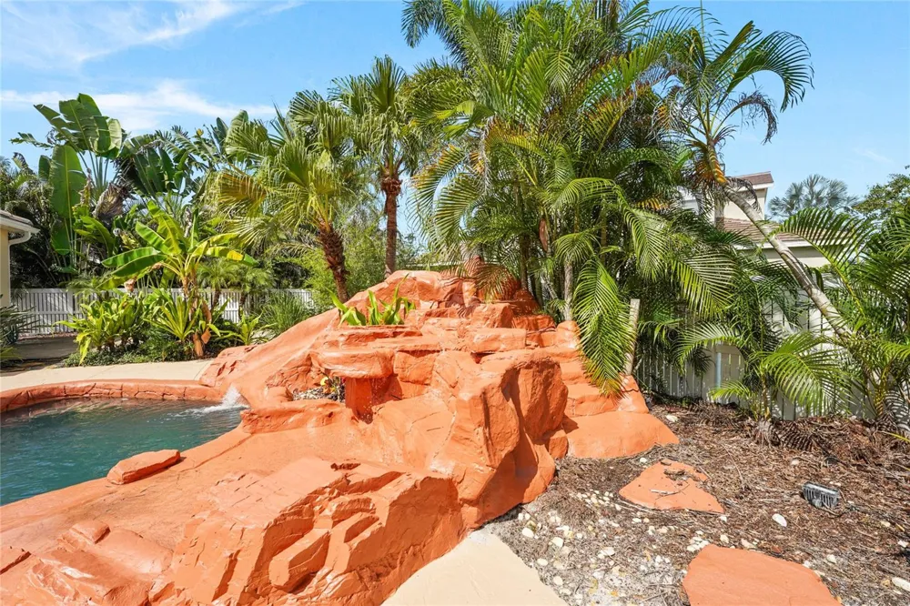 1729 PINYON PINE DR Sarasota, FL 34240