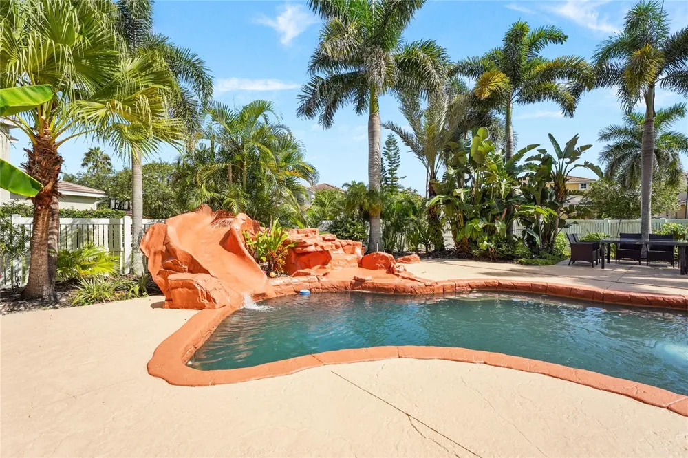 1729 PINYON PINE DR Sarasota, FL 34240