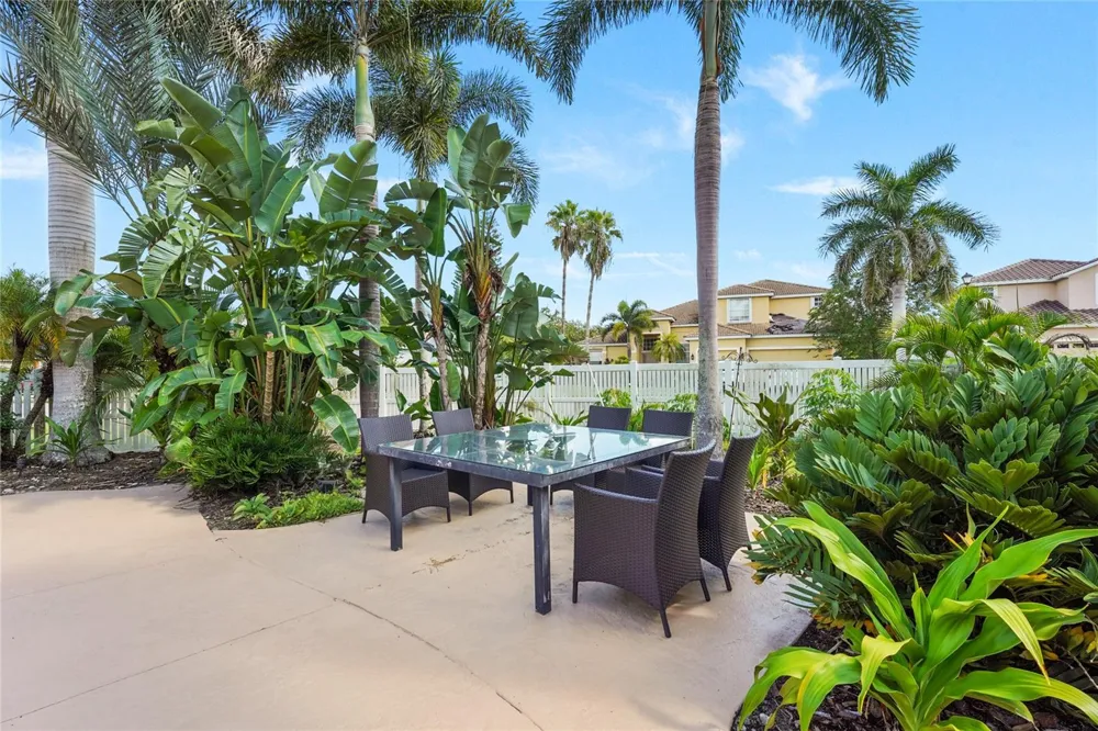 1729 PINYON PINE DR Sarasota, FL 34240