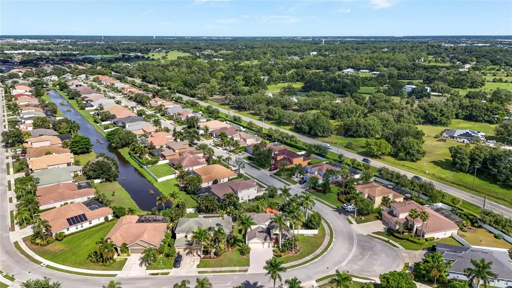 1729 PINYON PINE DR Sarasota, FL 34240