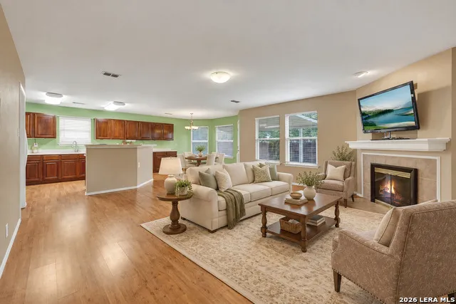 204 FALCON RIDGE DR New Braunfels, TX 78130