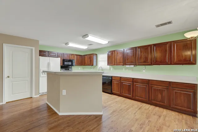 204 FALCON RIDGE DR New Braunfels, TX 78130