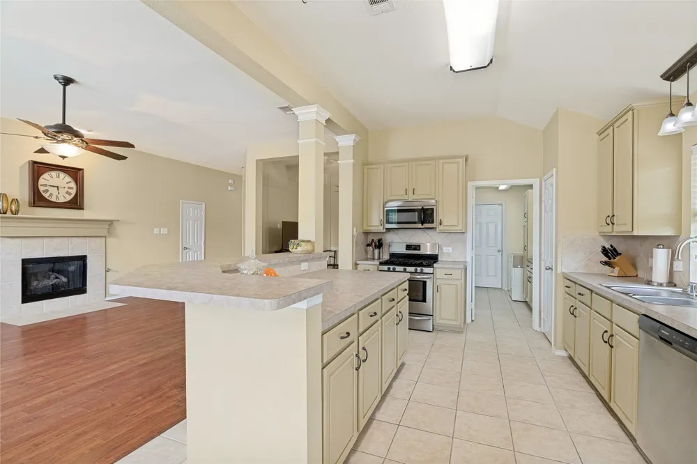 1233 Miller Lane Celina, TX 75009