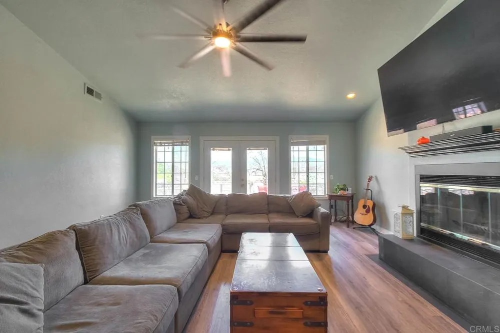 14937 Chemise Creek Road Ramona, CA 92065
