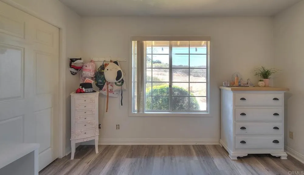 14937 Chemise Creek Road Ramona, CA 92065