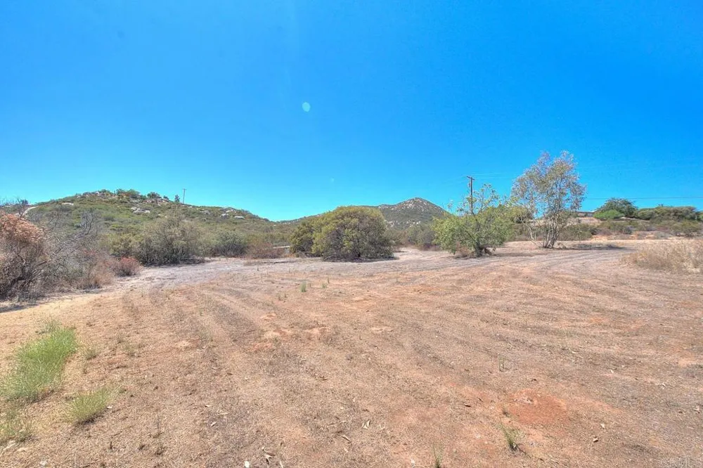 14937 Chemise Creek Road Ramona, CA 92065