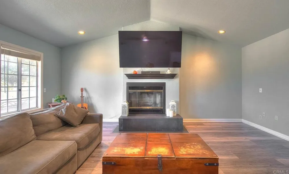 14937 Chemise Creek Road Ramona, CA 92065