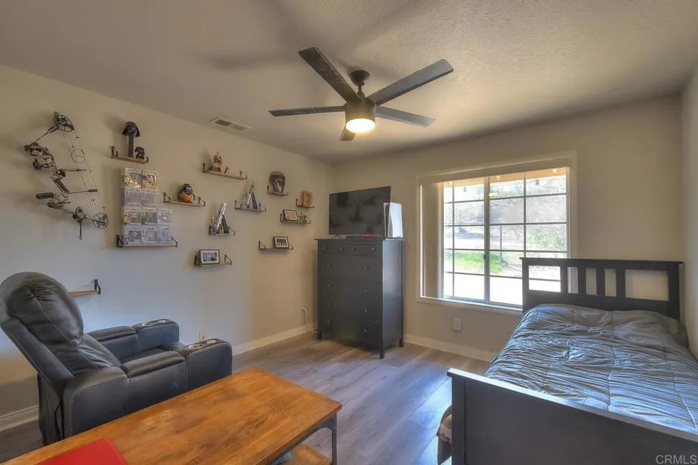 14937 Chemise Creek Road Ramona, CA 92065