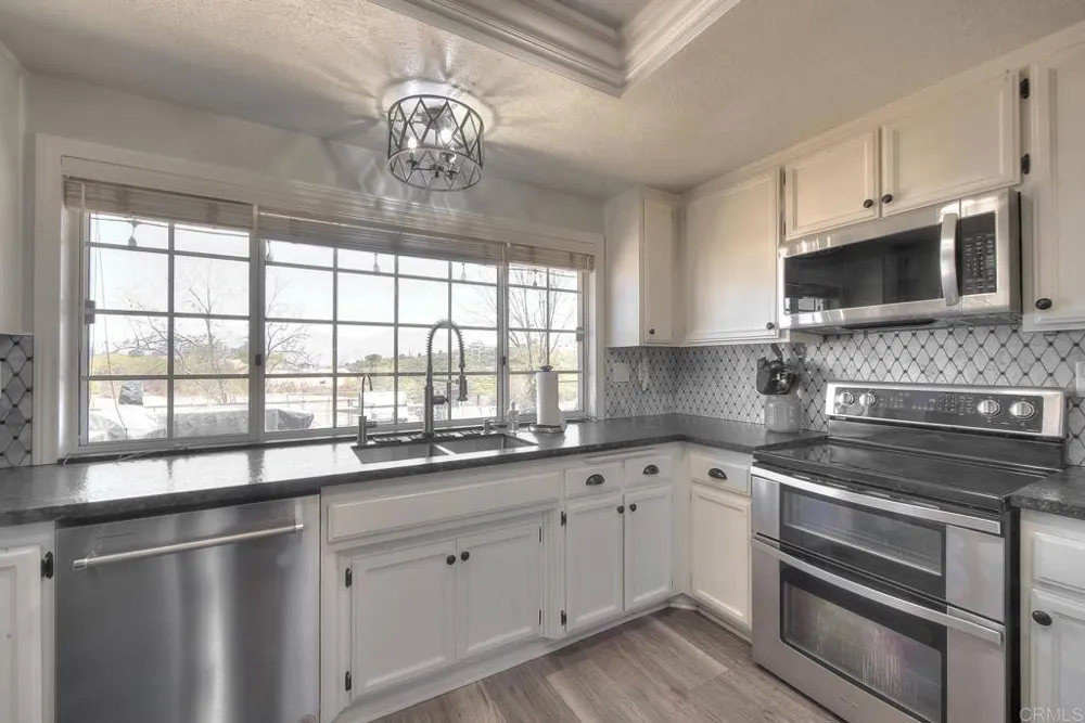 14937 Chemise Creek Road Ramona, CA 92065