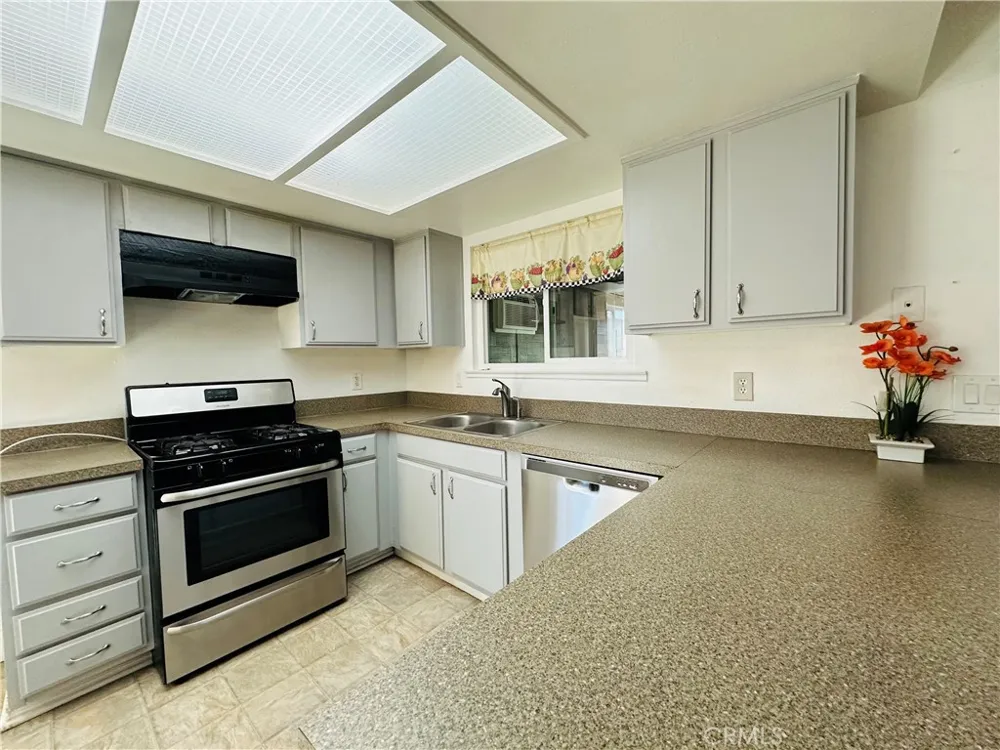 44419 Watford Ave Lancaster, CA 93535
