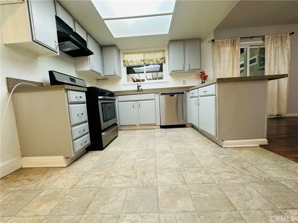 44419 Watford Ave Lancaster, CA 93535