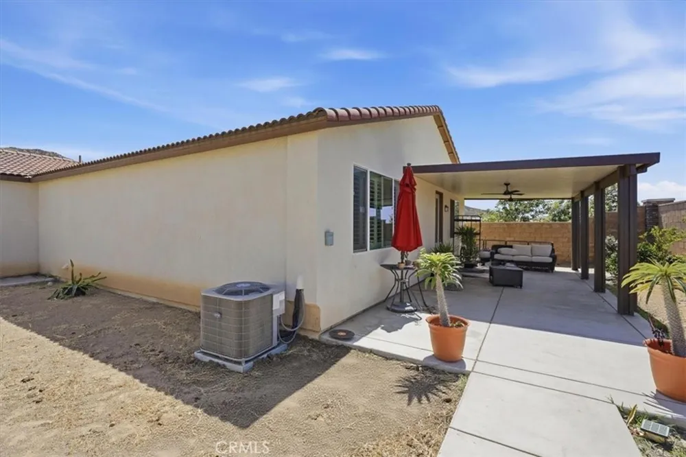 32350 Iron Trail Winchester, CA 92596