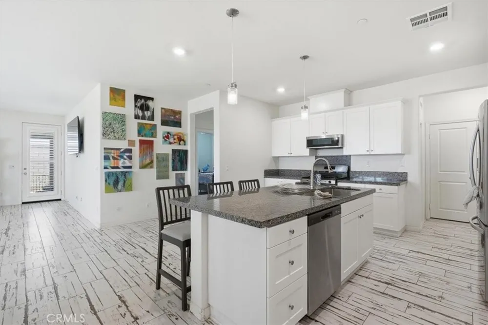32350 Iron Trail Winchester, CA 92596