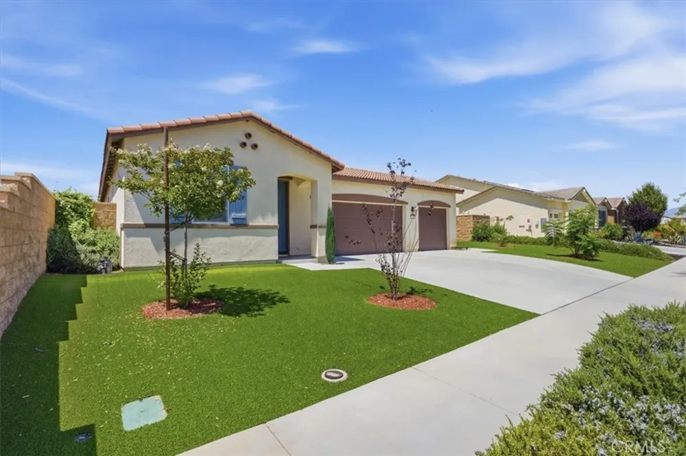 32350 Iron Trail Winchester, CA 92596