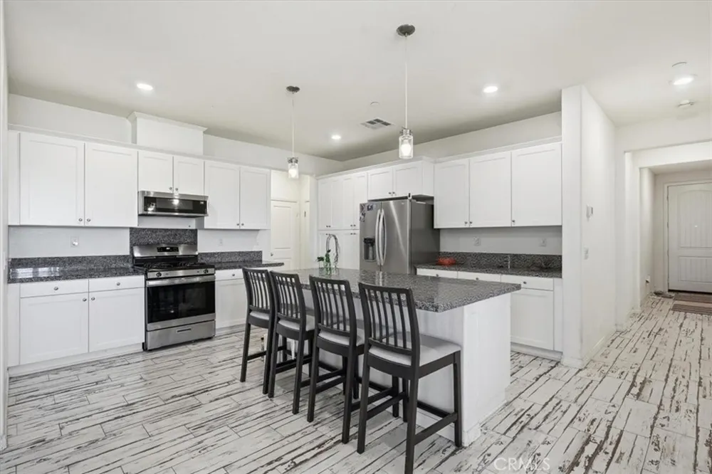 32350 Iron Trail Winchester, CA 92596