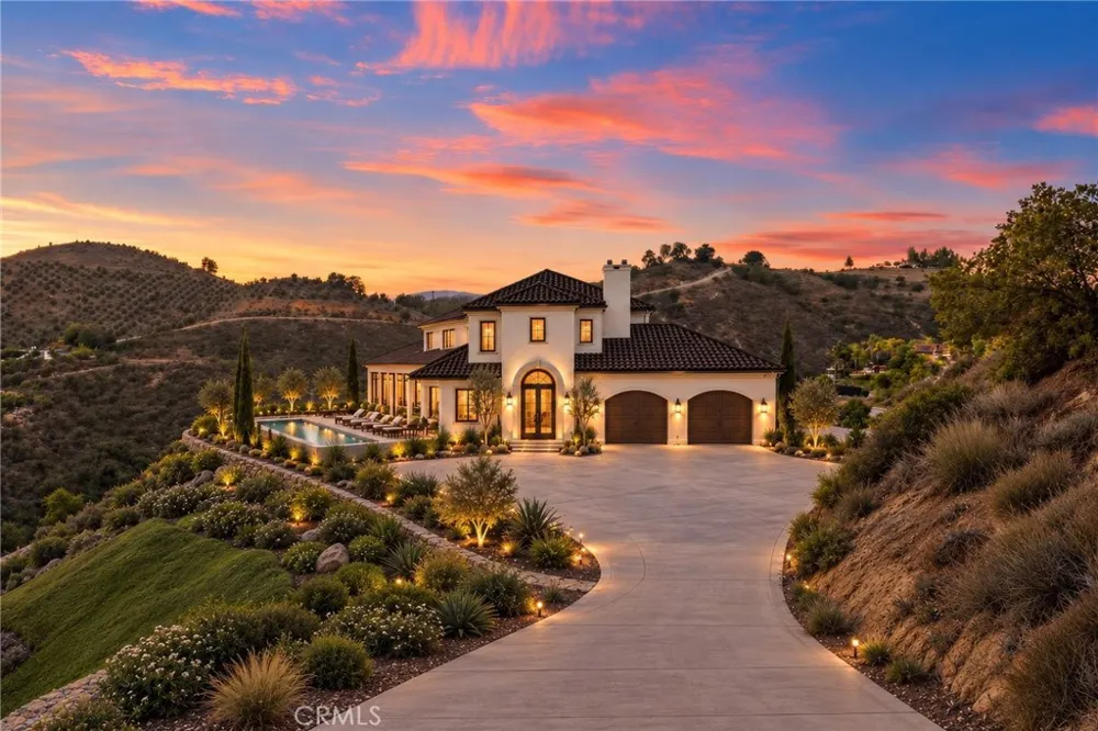 44995 Via Renaissance Temecula, CA 92590