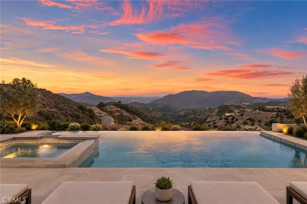44995 Via Renaissance Temecula, CA 92590