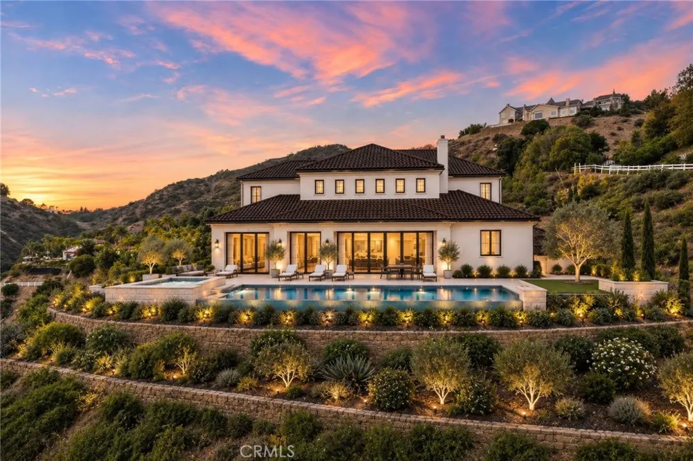 44995 Via Renaissance Temecula, CA 92590