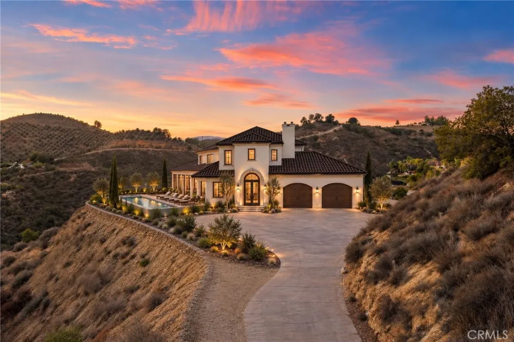 44995 Via Renaissance Temecula, CA 92590