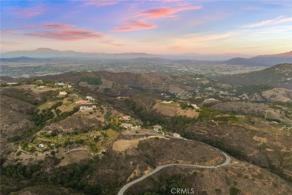 44995 Via Renaissance Temecula, CA 92590
