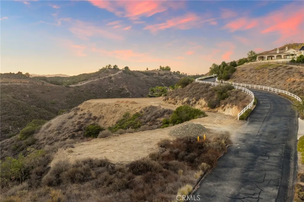 44995 Via Renaissance Temecula, CA 92590