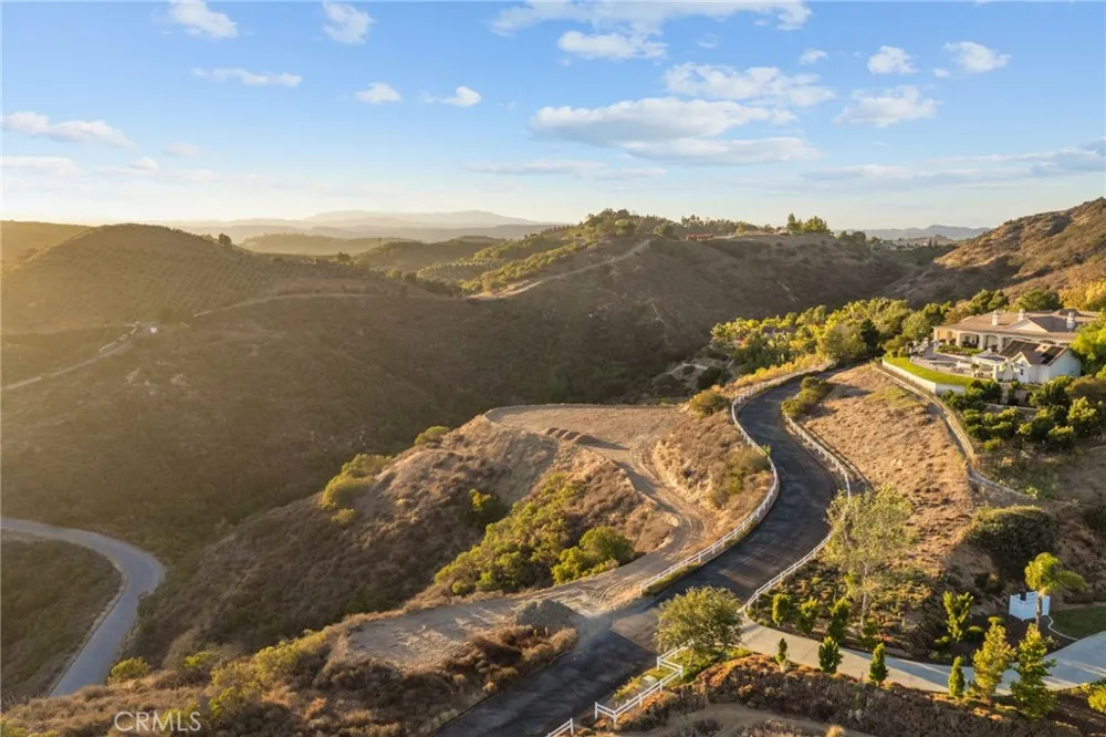 44995 Via Renaissance Temecula, CA 92590