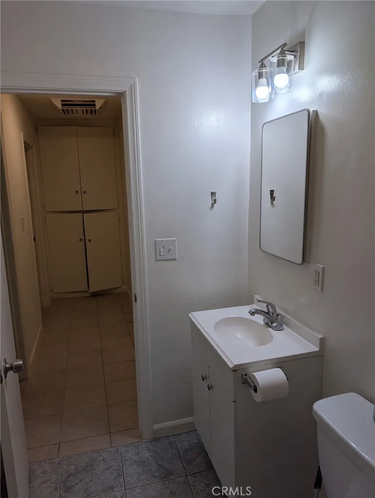 933 Carson Barstow, CA 92311
