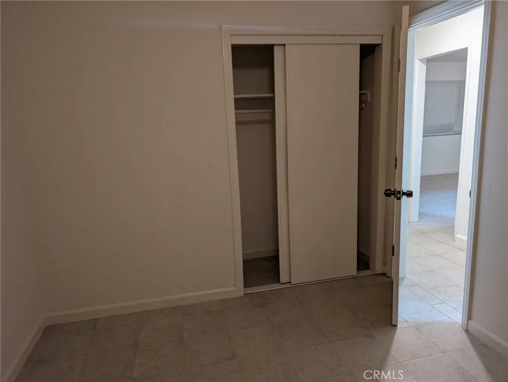 933 Carson Barstow, CA 92311